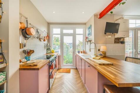 Property Image 9