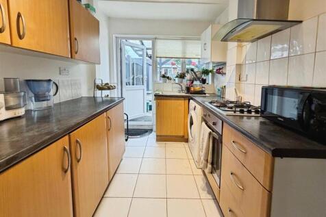 efa1870c-E-4FF1-8A93-2C98392755F5-5845-00000152511