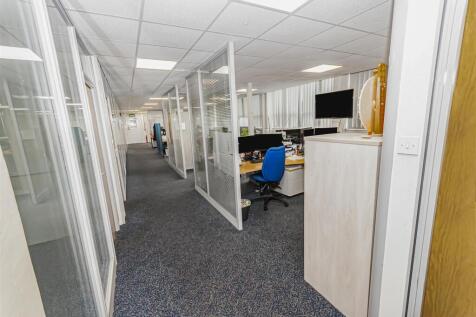 Commercial Property for sale Image 11