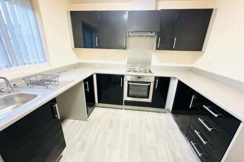 Squires Grove, Willenhall, WV12 photo 4
