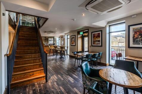 Pub to rent Image 9