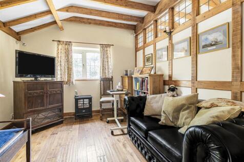 Vale Cottage, 4 Butchers Lane, Pattishall