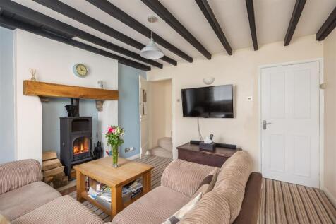 Piercy End 21 Sitting Room-2.jpg