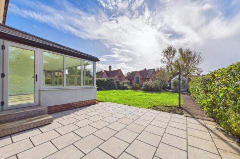Barrows Close, Churchill photo 2
