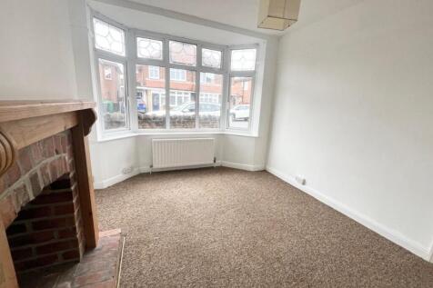 Beech Avenue, Beeston Rylands, NG9 photo 3