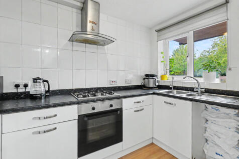 fitted kitchen