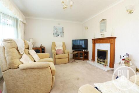 Lowestoft, NR33 - property photo