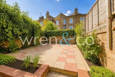 1 Bedroom Maisonette for Rent