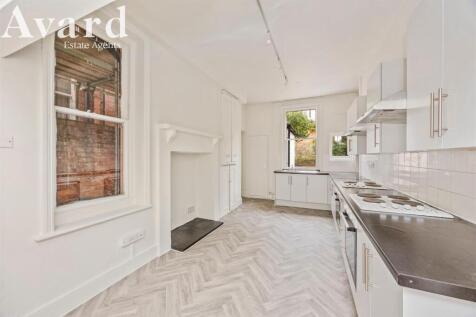 York Avenue, 12_019.JPG