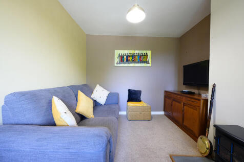 Plumtree Cottage-...