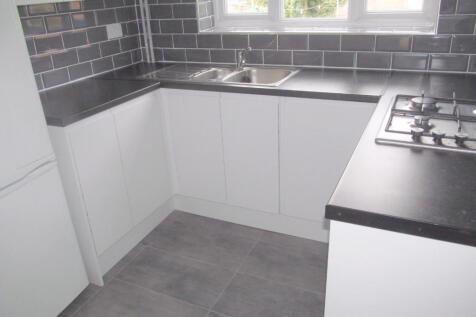 Waybrook Crescent, Reading, Berkshire, RG1 photo 3