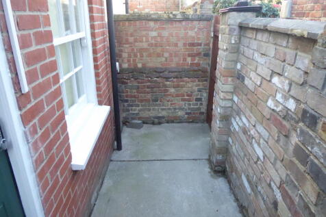 GARDEN 1 
