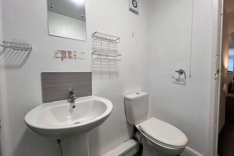 Single En-Suite Room, Northbourne Street, Gateshead photo 4