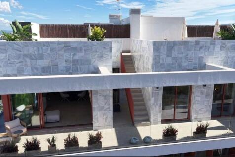 Acantos 402 exterior