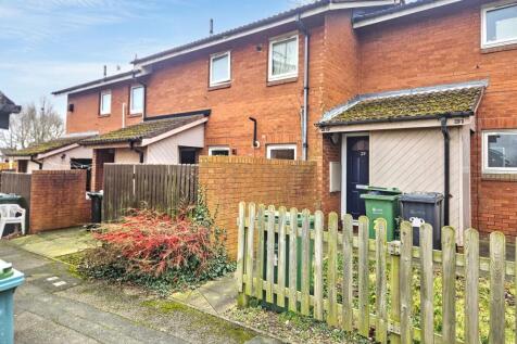 27 Highlands Close, Stourton, Leeds, West Yorkshire, LS10 4RN
