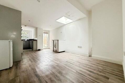 Click to visit Rightmove listing