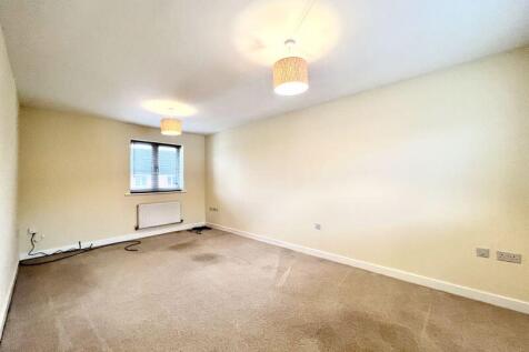 Dakota Drive, Calne photo 3
