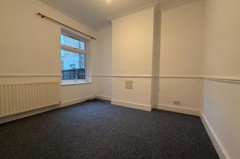 Evelyn Road, London, E17 photo 3