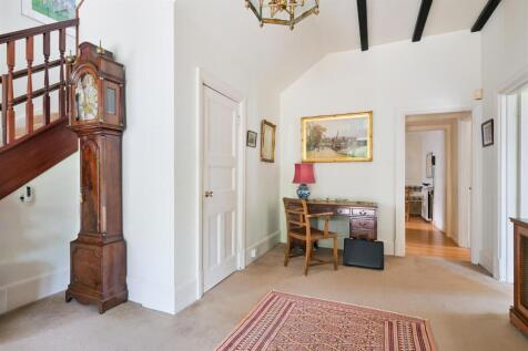 WALTON HEATH COTTAGE- (1).jpg