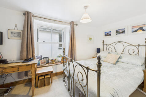 CAM05627G0-PR0022-STILL014