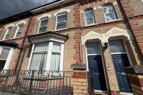 One Bedroom Studio Flat on Fosse Road North