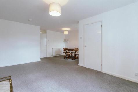 Catherine Close, Orton Longueville, Peterborough photo 3