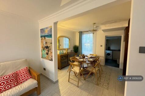 2 bed semi-detached house for rent in Frenchs Road, Cambridge, CB4