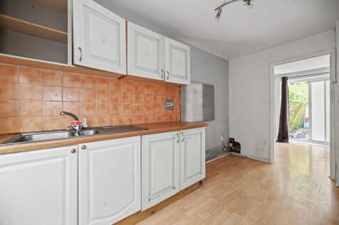 96 Holbeck, Bracknell, Berkshire, RG12 8XF