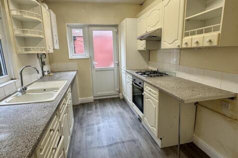 Lees Avenue, Rock Ferry, CH42 2BJ photo 4