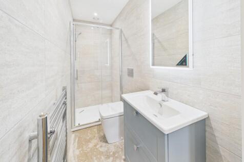 En-Suite Bedroom ...