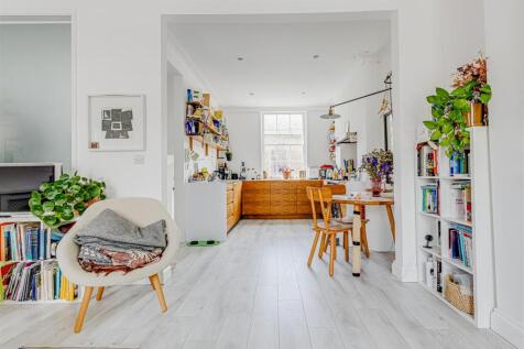 Amwell Street (7).jpg