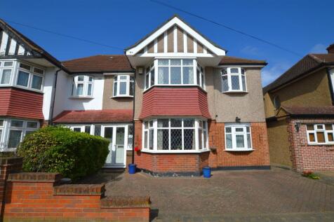 38 Montrose Avenue .JPG