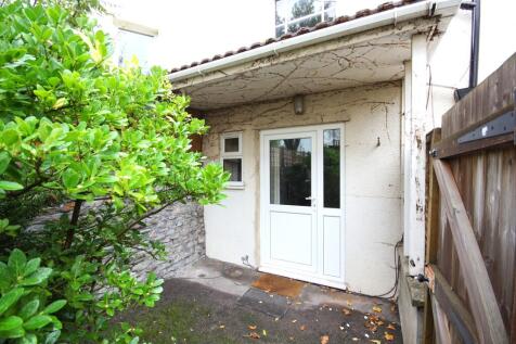 Studio flat on Flat 1b Waverley Road,Redland,Bristol,BS6, £1,100/mo