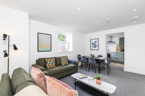 5-bed flat on 27/28 Bank Street - Five Bedroom En Suite Student Apartment, £3,033/mo