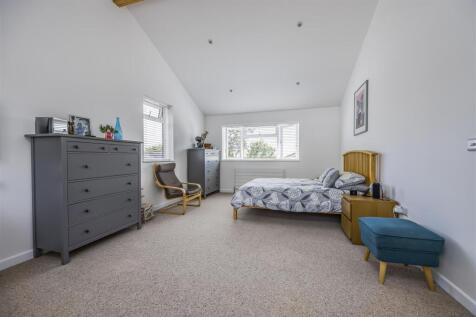 29 Wraysbury Park Drive, Emsworth-PorticoMarketing