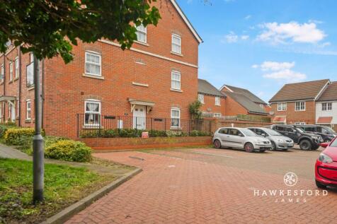 Easton Drive, Sittingbourne - Parking