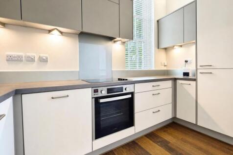 Brunswick Court, The Galleries, Brentwood photo 5