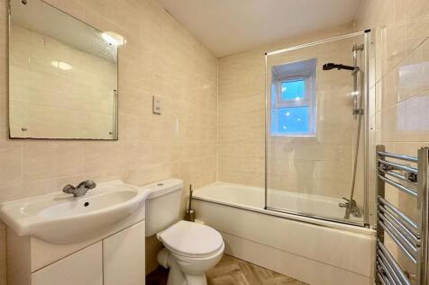 WhatsApp Image 2025-11-21 at 14.30.18 (3).jpeg