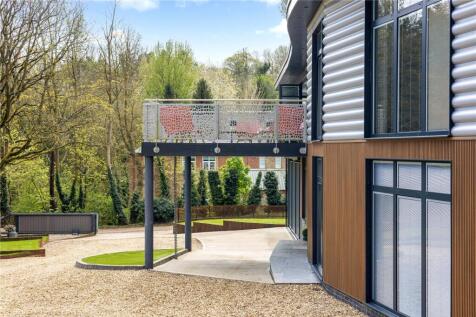 Driveway &amp; Entrance