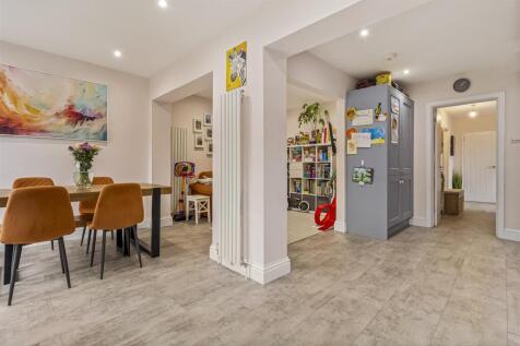 57 Twyford Gardens-007.JPG