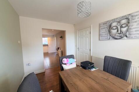 Falcon Court, Dinnington, SHEFFIELD photo 5