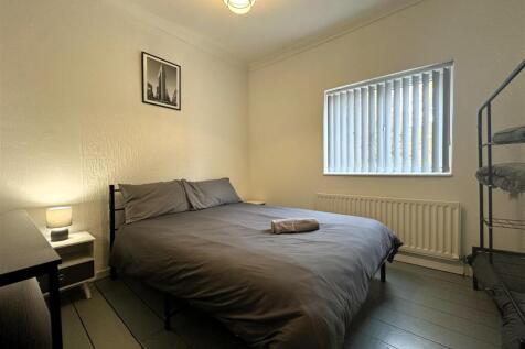 Bedroom 4 I.jpg
