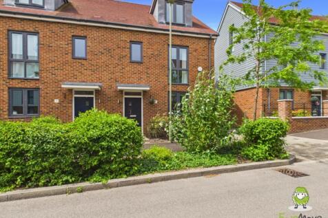 EweMove Estate Agents Basingstoke - 4 Furzelea Way