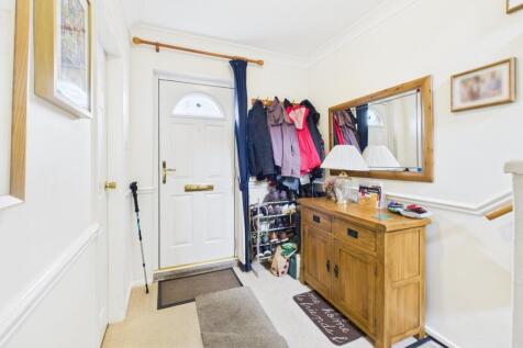 CAM02519G0-PR0326-STILL022