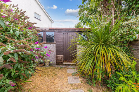 7 Rear Garden