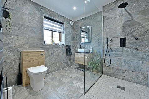 En-Suite/WC