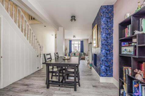 54 Seagrove Road, Portsmouth-PorticoMarketing-Sold