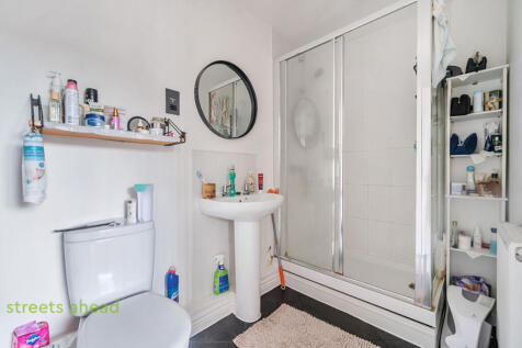 42a61fae-af31-44f...