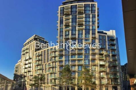London Dock E1W