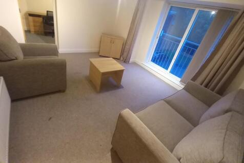 Foxlands Crescent, Wolverhampton, West Midlands, WV4 photo 3